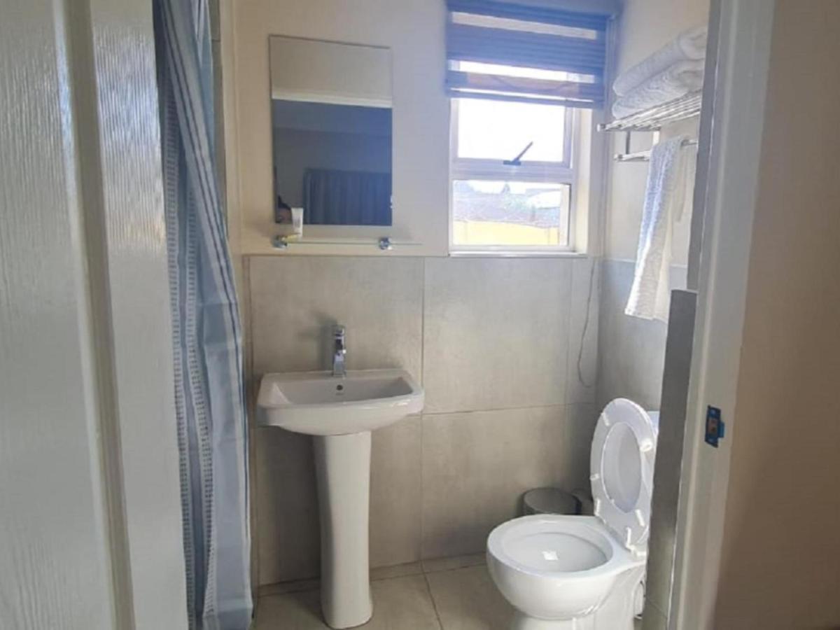 Benoni N12 Hotel ภายนอก รูปภาพ