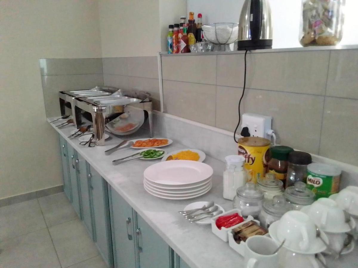 Benoni N12 Hotel ภายนอก รูปภาพ