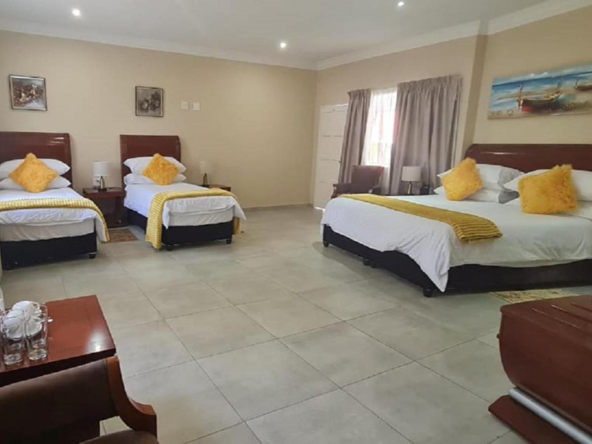 Benoni N12 Hotel ภายนอก รูปภาพ